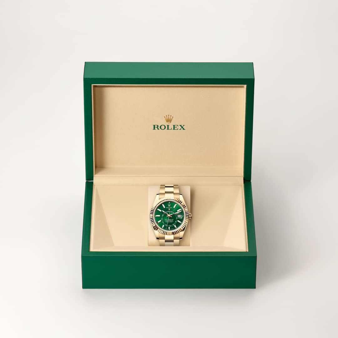 Rolex Sky-Dweller腕錶18K黃金款，M336938-0007 - 歐洲坊