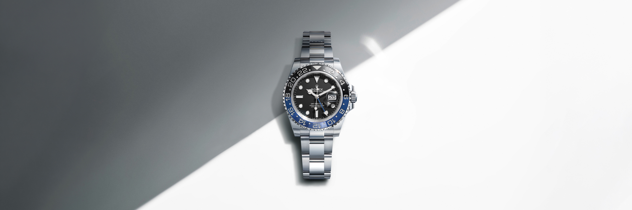 rolex-collection_banner-gmt-master-ii-cover-m126710blnr-0003-landscape_1