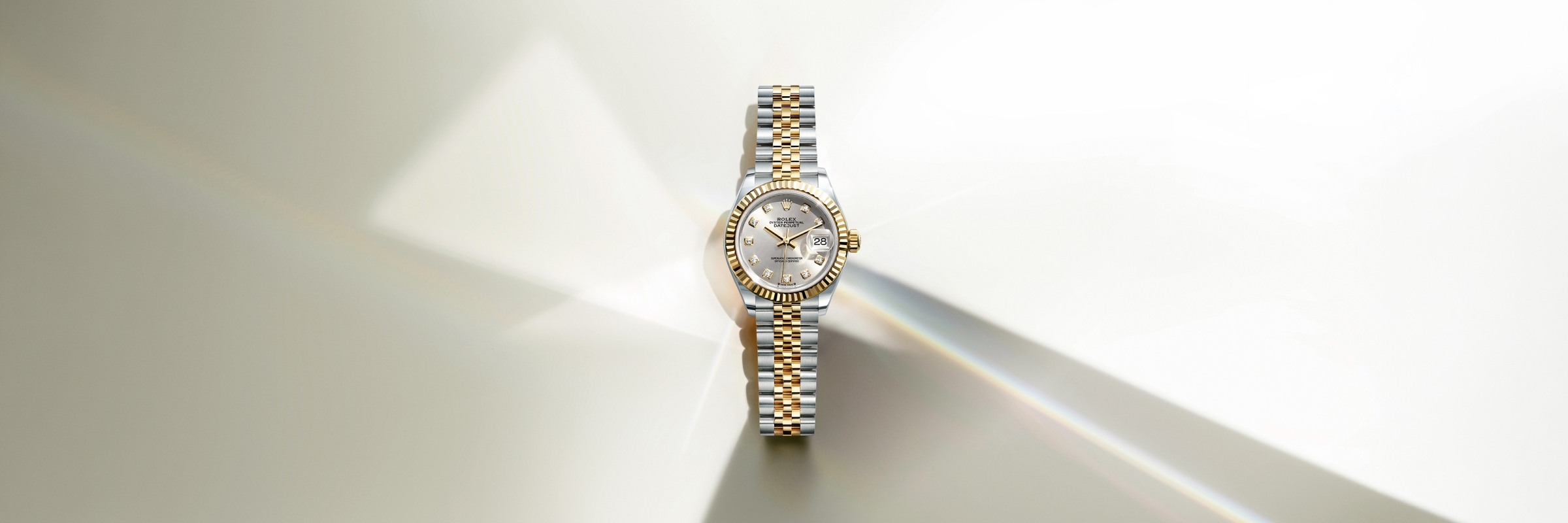 rolex-collection_banner-lady-datejust-cover-m279173-0007-landscape_1_1